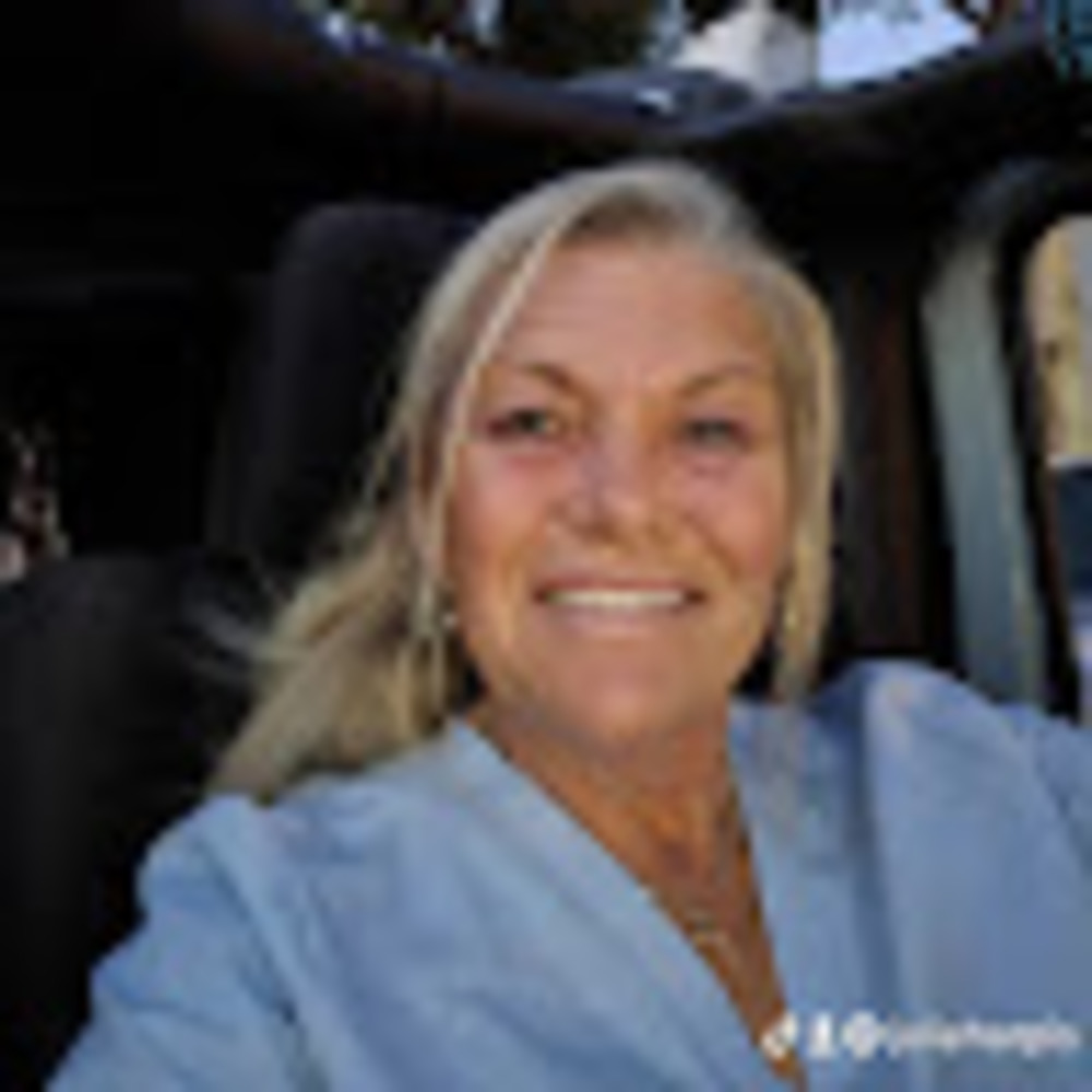 Meet your Posher, Julie